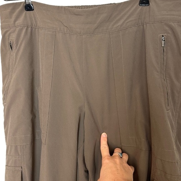 Athleta Chelsea Cargo Lined Pants 14 - Picture 9 of 10